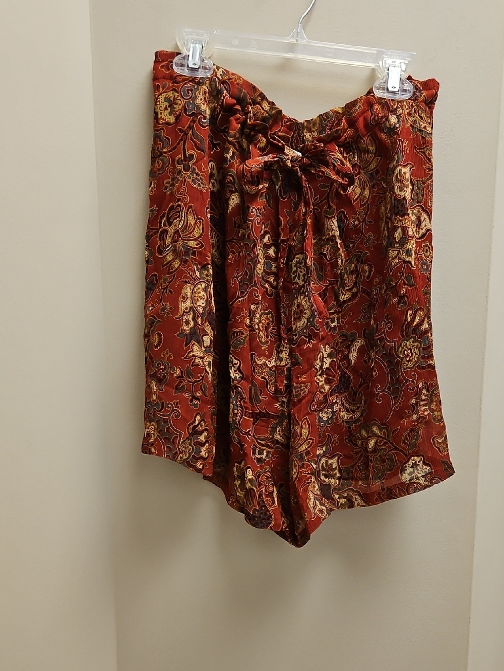 Anne Klein Rust Paisley Tie-Waist SILK Shorts